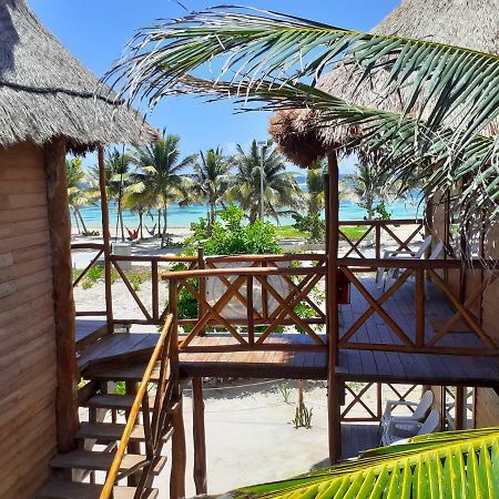 Palmeras de Mahahual Cabañas Bagian luar foto