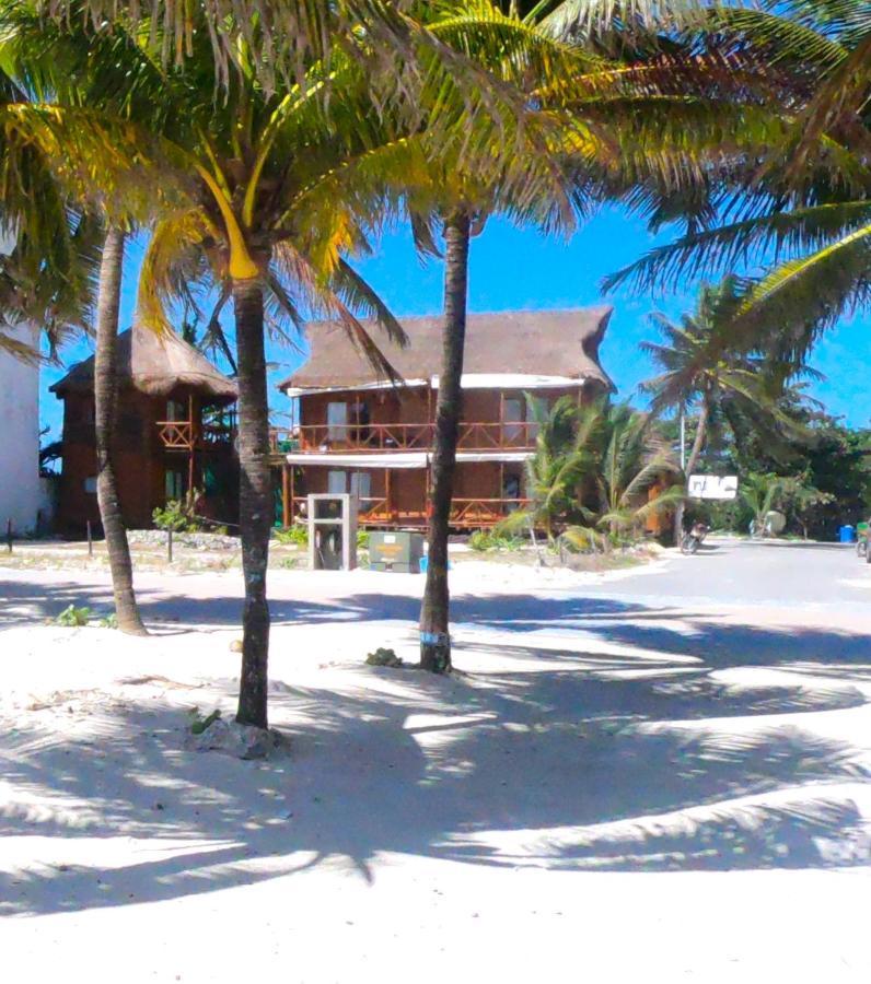 Palmeras de Mahahual Cabañas Bagian luar foto